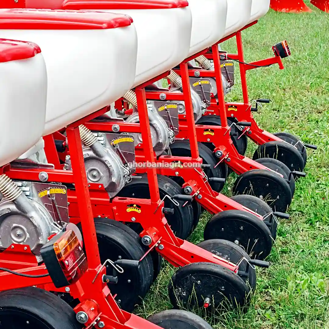 ادوات کشاورزی در جنوب مشهد